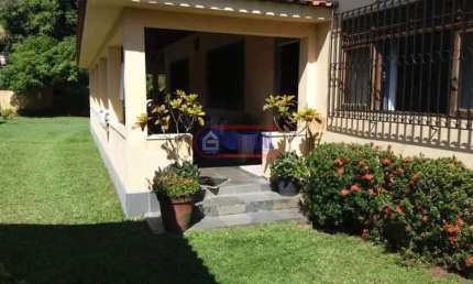 Casa com 4 quartos à venda na Rua Ermílio Ferreira da Silva, Bananal (Ponta Negra), Maricá, 200 m2 por R$ 600.000