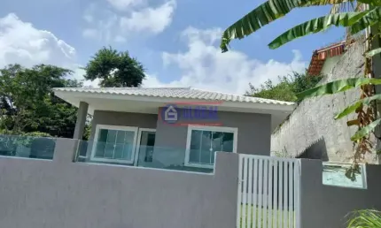 Casa em condomínio fechado com 2 quartos à venda na Avenida Roberto da Silveira, Flamengo, Maricá, 70 m2 por R$ 379.000