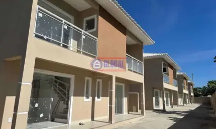 Casa em condomínio fechado com 2 quartos à venda na Rua Doze, Condado de Maricá, Maricá, 74 m2 por R$ 348.000