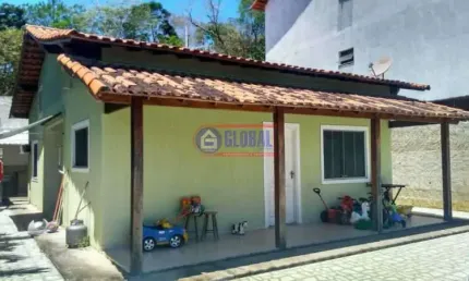 Casa em condomínio fechado com 3 quartos à venda na Avenida Roberto da Silveira, Flamengo, Maricá, 92 m2 por R$ 440.000