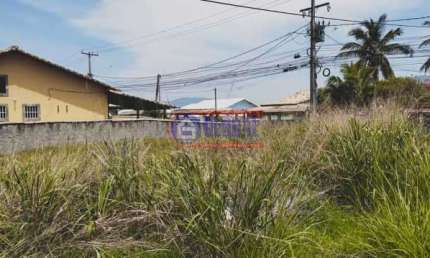 Terreno à venda na Rua Cento e Quarenta e Dois, Ponta Negra, Maricá, 480 m2 por R$ 215.000