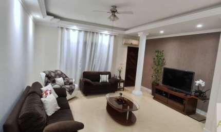 MARAVILHOSA CASA TÉRREA À VENDA NO BALNEÁRIO MAR PAULISTA / PEDREIRA