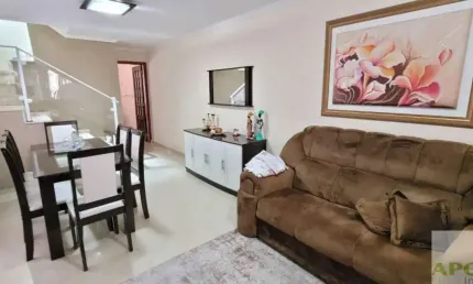 Belíssimo Sobrado com 4 dormitórios no Jardim Prudência para venda