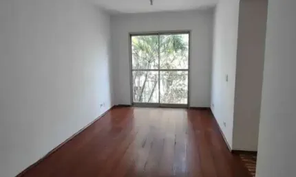 Apartamento no 2º andar Jardim São Luis Próx Centro Empresarial 3 dormitórios Prédio sem elevador