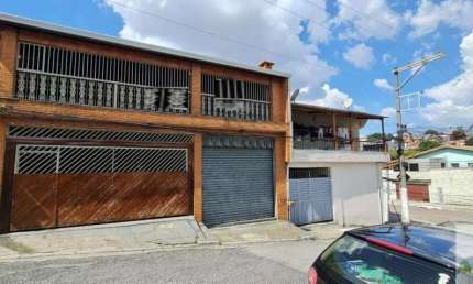 Capão Redondo Jd Lilah excelente local sobrado 290m² área construída NÃO DA FINANCIAMENTO !!!