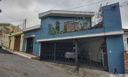 Jardim Sandra a 200 metros Metrô Capão Redondo excelente local. Aceita permuta e financiamento !!