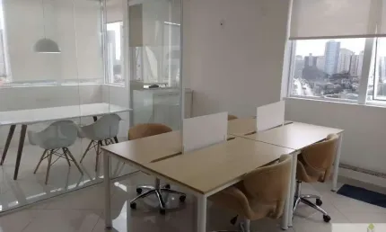 Sala Comercial Mobiliada com 32 m² no Marajoara Business.