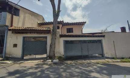 Sobrado no Parque Maria Helena Próximo Estação Capão Redondo. Aceita permuta casa Ubatuba