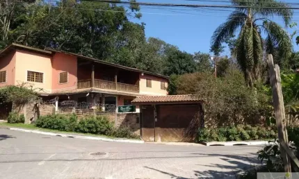 Eldorado lindo casarão condomínio fechado sete Praias. Estuda permuta ler anuncio