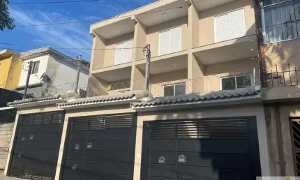 Sobrado 3 dormitórios com suíte em vila santa catarina