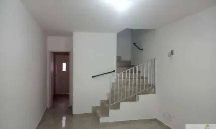 Casa com 2 quartos para alugar no Campo Grande, São Paulo 
