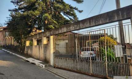 Capão Redondo a 300 metros metrô Casa terrea 259m² terreno