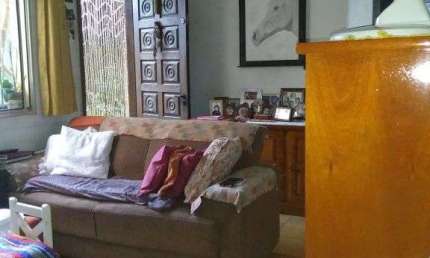 Casa Assobradada Jardim Ubirajara ideal para comércio e/ou Residência