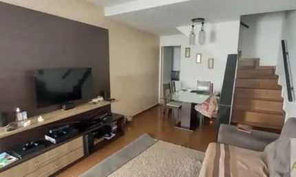Sobrado em condomínio 2 dormitórios com 58 m² de área útil - Vila santa Catarina.