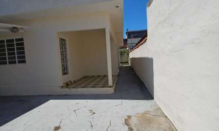Casa lote  300m²  na Vila Tesouro  São José dos Campos SP.