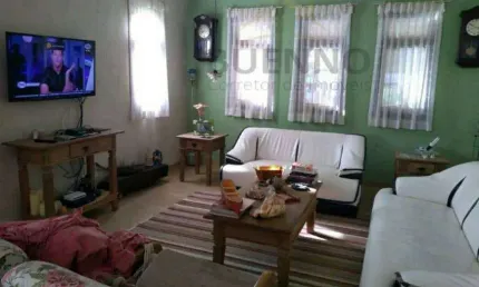 Casa de condomínio para venda possui 518 metros quadrados com 3 quartos