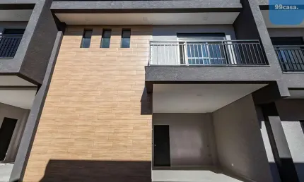 Sobrado novo à venda no santa cândida  com 2 suítes 1 vaga