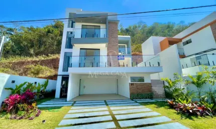 Casa em condomínio fechado com 3 quartos à venda na Rua Clorofila, 170, Aeroporto, Juiz de Fora, 327 m2 por R$ 800.000