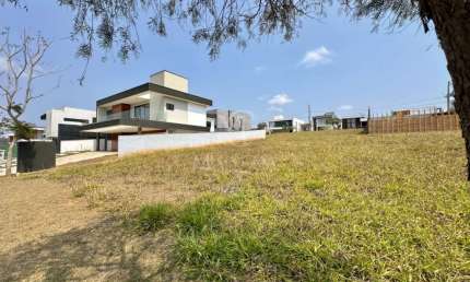 Terreno em condomínio fechado à venda na Rua Cambuí, 240, Alphaville, Juiz de Fora por R$ 400.000