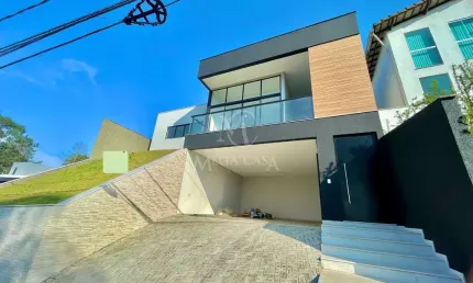 Casa em condomínio fechado com 4 quartos à venda na Rua José Pina, 1, Spina Ville II, Juiz de Fora, 225 m2 por R$ 1.750.000