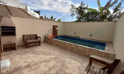 Casa com 2 quartos, Balneário Plataforma, Mongaguá - R$ 320 mil, Cod: 1482