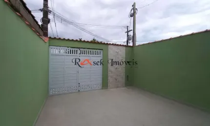Casa com 2 quartos, Balneário Copacabana, Mongaguá - R$ 339 mil, Cod: 2248
