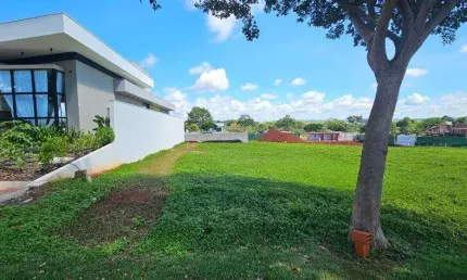 Terreno à venda em Maringá, Jardins de Monet Residence, com 567 m²