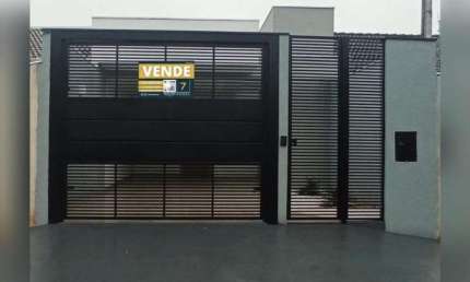 Casa à venda em Maringá, Jardim Dias, com 3 quartos, com 104 m²