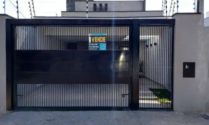 Casa à venda em Maringá, Jardim América, com 3 quartos, com 104.88 m²