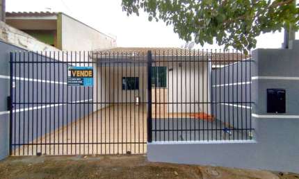 Casa à venda em Maringá, Jardim Andrade, com 3 quartos, com 70 m²