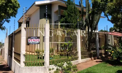 Sobrado para Venda em Maringá, Jardim Paris, 3 dormitórios, 1 suíte, 2 vagas