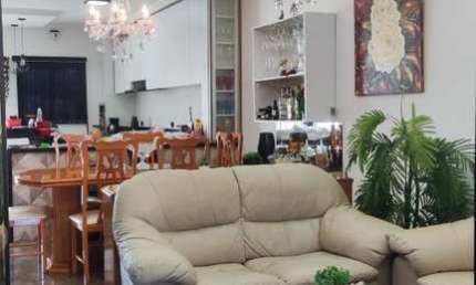 Casa para Venda em Maringá, Jardim Oriental, 4 dormitórios, 2 suítes, 1 banheiro, 2 vagas
