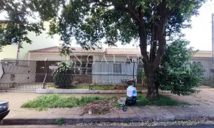 Casa para Venda em Maringá, Parque Residencial Cidade Nova, 3 dormitórios, 1 suíte, 2 banheiros, 3 vagas