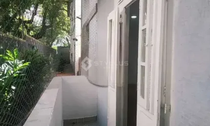 Apartamento com 3 quartos à venda na Praça Professor Pinheiro Guimarães, Tijuca, Rio de Janeiro, 65 m2 por R$ 350.000