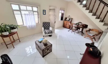 Casa com 4 quartos à venda na Rua Aureliano Lessa, Ramos, Rio de Janeiro, 127 m2 por R$ 390.000