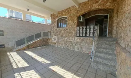 Casa com 4 quartos à venda na Rua Alice Freitas, Vaz Lobo, Rio de Janeiro, 260 m2 por R$ 350.000