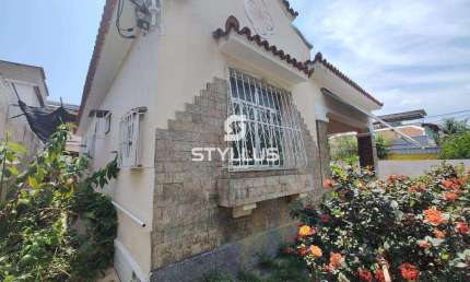 Casa com 3 quartos à venda na Rua Caetano da Silva, Cascadura, Rio de Janeiro, 197 m2 por R$ 550.000