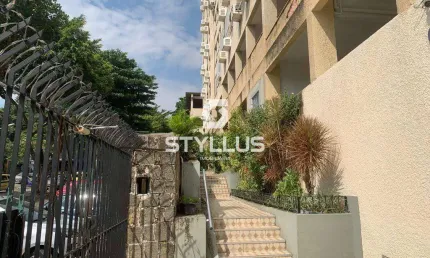 Apartamento com 2 quartos à venda na Rua Capitão Resende, Cachambi, Rio de Janeiro, 48 m2 por R$ 200.000