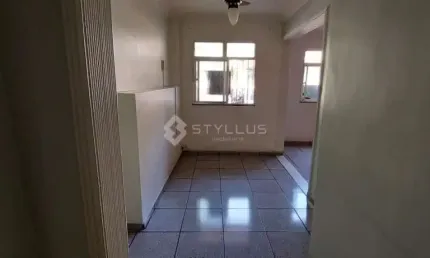 Apartamento com 3 quartos à venda na Rua Engenheiro Thomaz Guimarães, Cachambi, Rio de Janeiro, 62 m2 por R$ 185.000