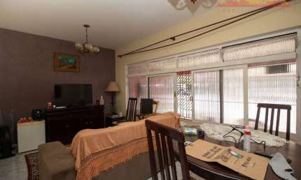 Venda | Casa com edícula, 250m², 5 dormitórios, quintal, vagas, Vila Arcadia, São Paulo/SP.