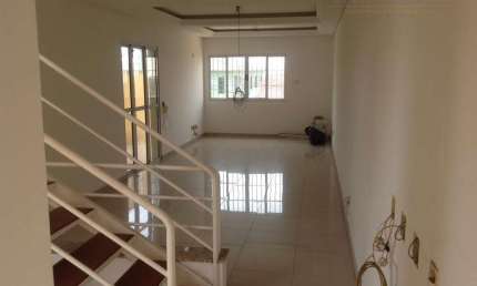 Venda | Sobrado Geminado com 244m², 3 dormitórios, 3 suíte, 5 vagas, Vila Cruz das Almas