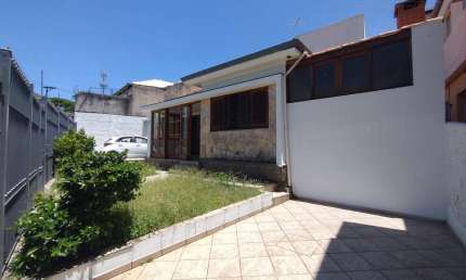 Venda | Casa térrea individual com 418m², 3 dormitórios, quintal com churrasqueira, 5 vagas, em Pirituba