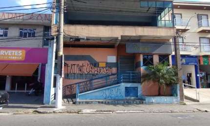 Locação | Prédio Comercial com 661m², 4 banheiros, 2 vestiários e 2 piscinas, Vila Pereira Barreto, São Paulo, SP.