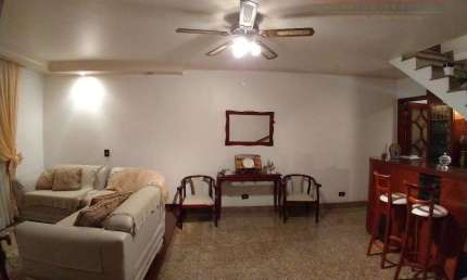 Venda | Casa Sobrado 284m², 4 dormitórios, 1 suíte, 2 vagas, Jardim Felicidade
