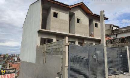 Venda | Sobrados novos com 100m², 2 suítes, 1WC, 2 vagas, Serpa
