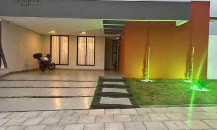 Casa com 3 dormitórios à venda, 154 m² por R$ 1.450.000,00 - Condomínio Golden Ville - Itapetininga/SP