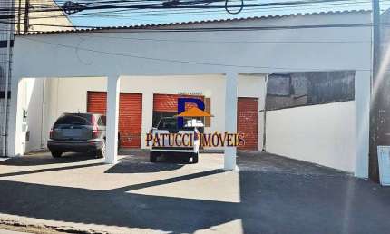 Prédio com 3 salas para alugar no Jussara, Mongaguá 