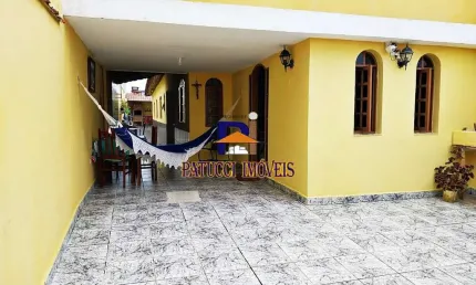 Casa com muito espaço a 200 metros do mar !! Bairro Nobre