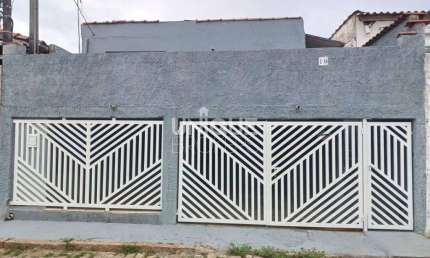 Casa com edícula a venda no bairro Bela Vista - Itatiba/SP.
