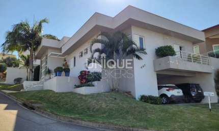 Casa de Condomínio com 3 quartos, Parque das Laranjeiras - Itatiba